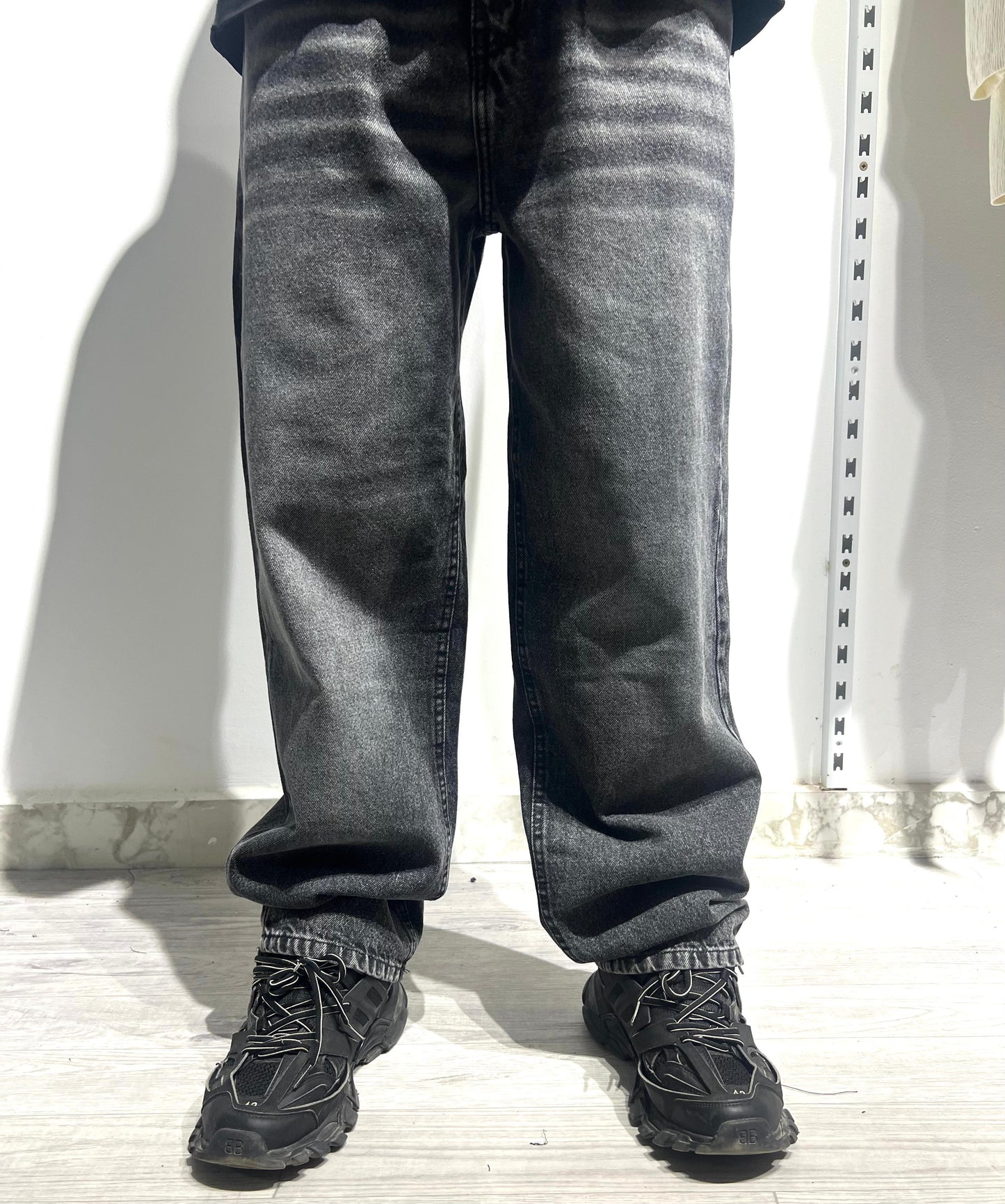Light grey baggy fit
