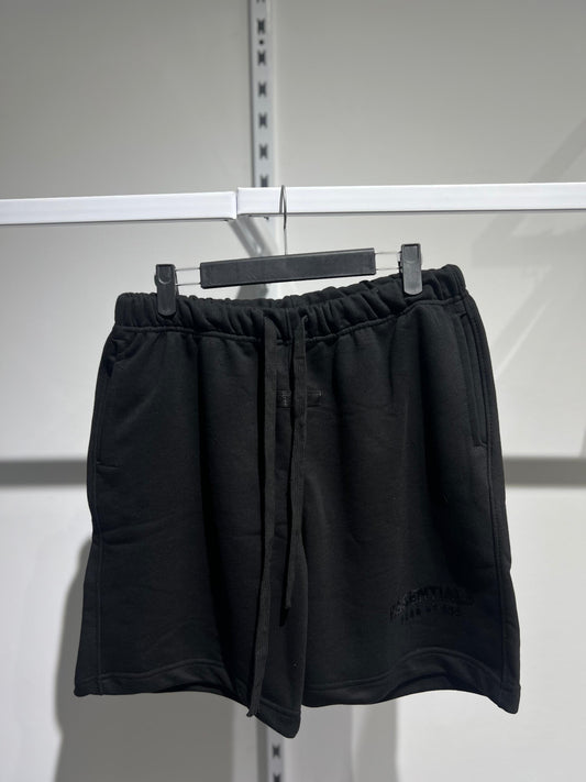 ESSENTIALS premium short