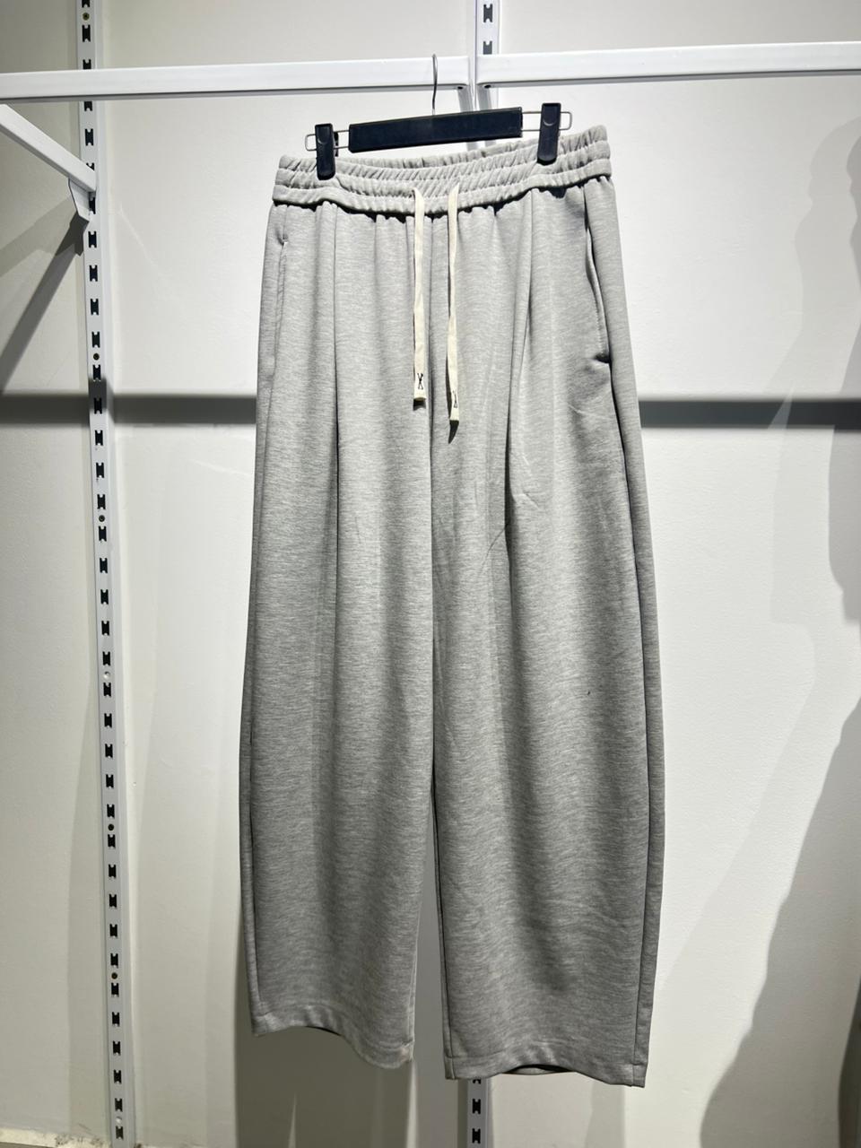 Baggy sweatpants